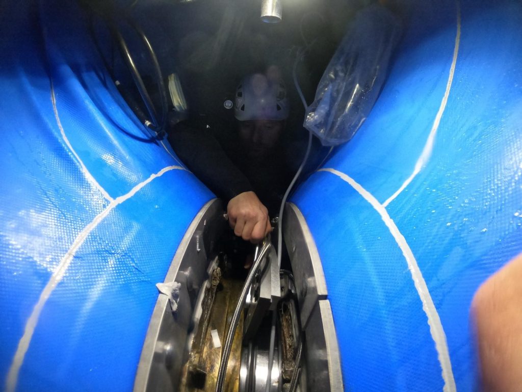 bb83d752-f044-404e-b72f-b08da975d8b5